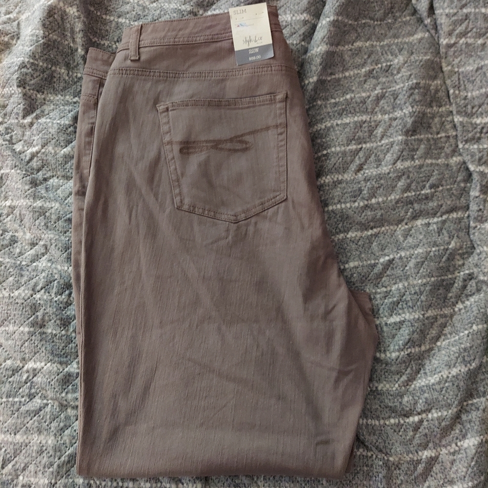Women's plus size jeans